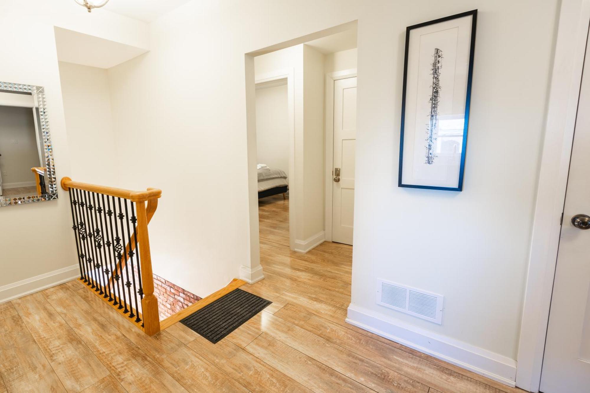 Spacious 3 Bedroom Apartment In Heart Of Niagara Thorold Exterior foto