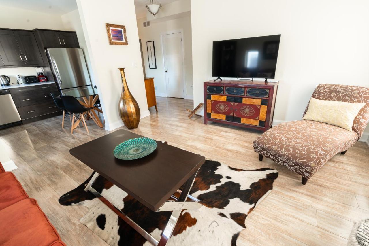Spacious 3 Bedroom Apartment In Heart Of Niagara Thorold Exterior foto